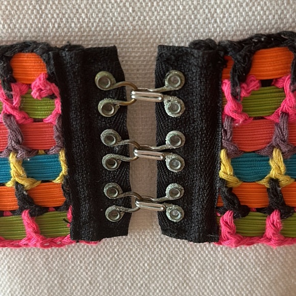 Beach Bunny Multicolor Bandeau Swim Top - Picture 5 of 10